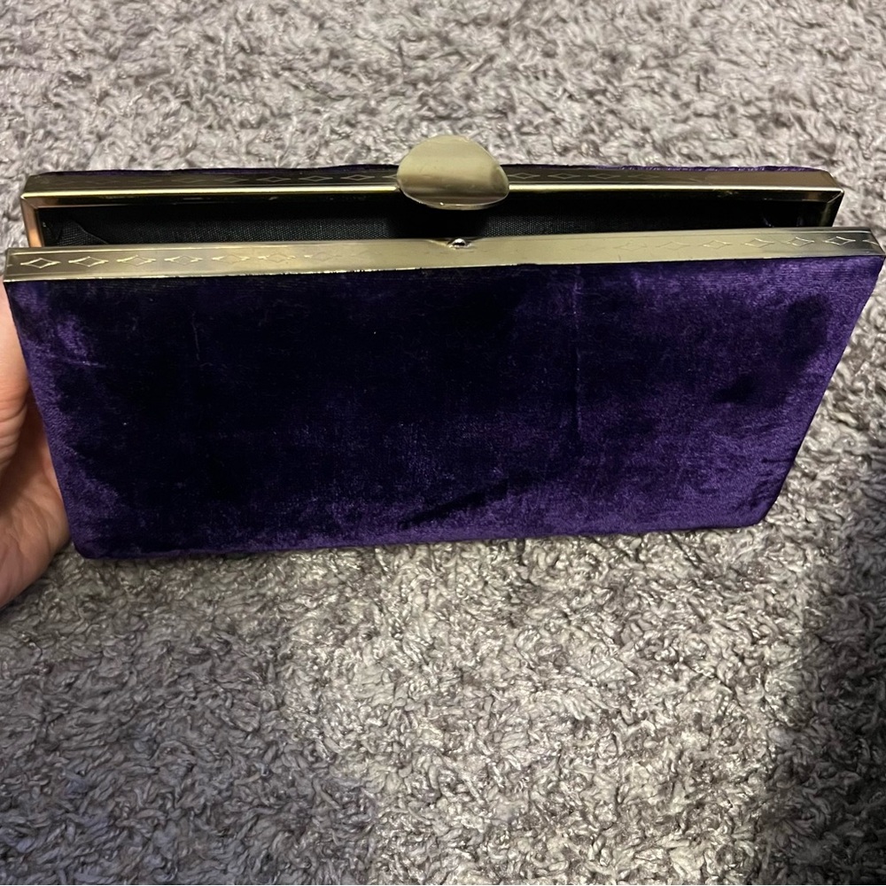 Antique brass polished velvet purple clutch